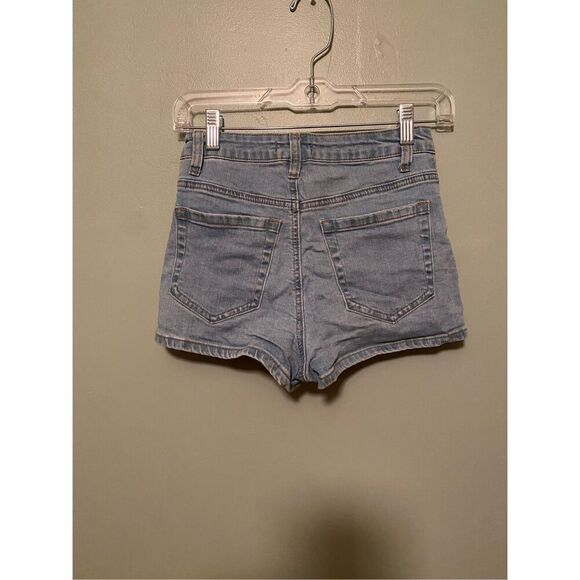 Forever 21 Light Wash Cheeky Booty Short Shorts Size 0/1 (24) - Picture 3 of 4